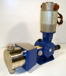 Bomba dosificadora de Pistón en INOX con motor c.c.